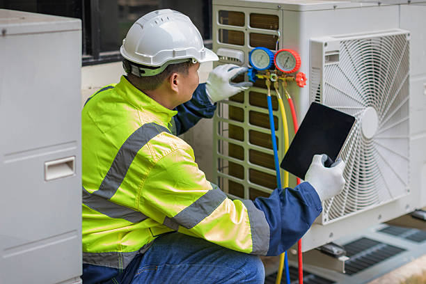 Professional Ductwork Repair technician working in Preston, TX